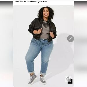 ❄️❄️ Nwot Torrid 1x satin Stretch Bomber Jacket